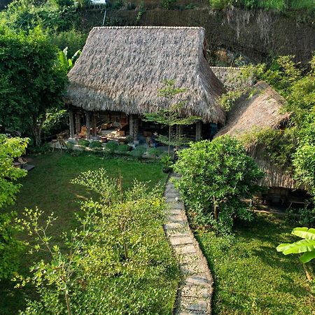 Dinh Gia Trang - Homestay & Coffee The Ruong ภายนอก รูปภาพ